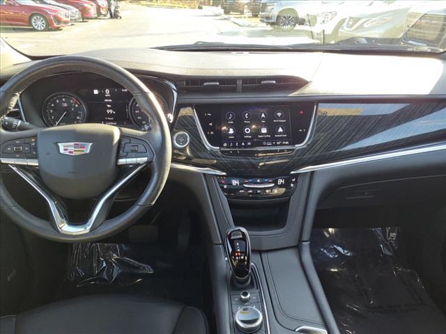 used 2022 Cadillac XT6 car, priced at $37,900