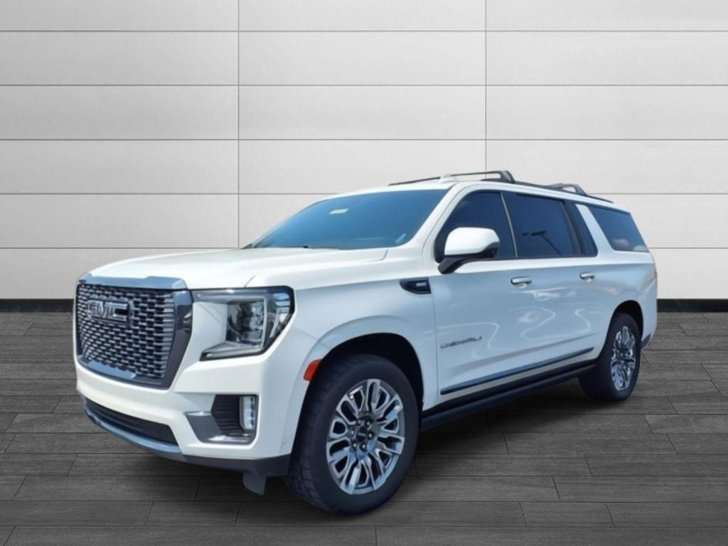 used 2023 GMC Yukon XL car, priced at $77,900