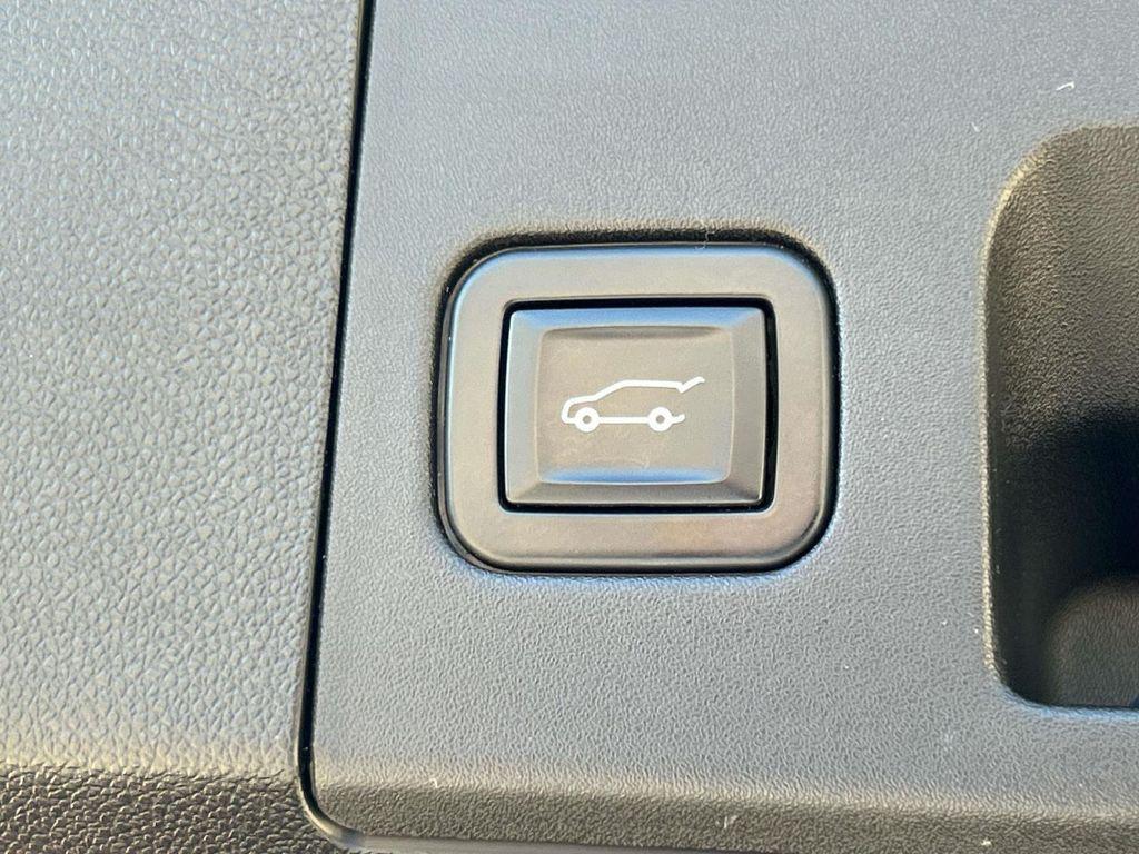 used 2020 Cadillac XT4 car, priced at $22,799