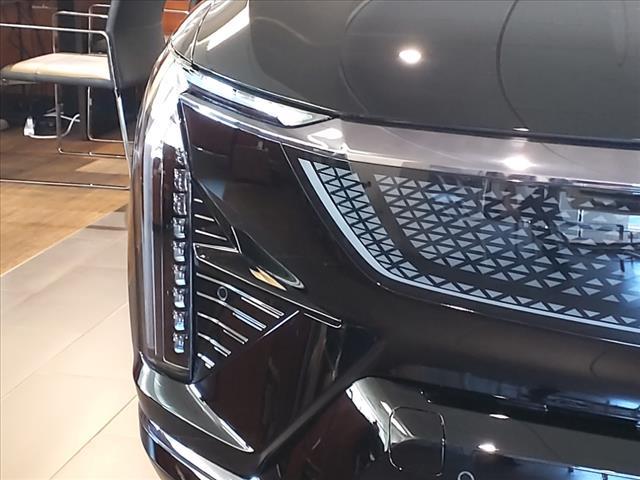 new 2025 Cadillac OPTIQ car, priced at $57,790