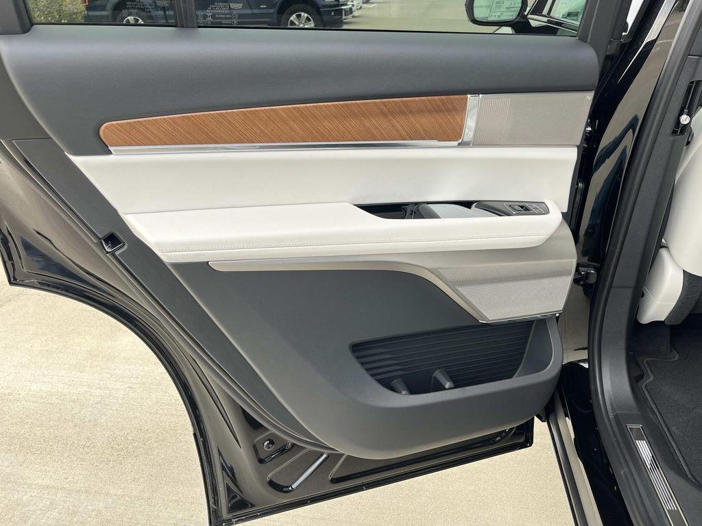 new 2026 Cadillac VISTIQ car, priced at $81,015