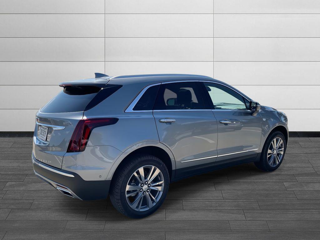 new 2025 Cadillac XT5 car, priced at $55,565