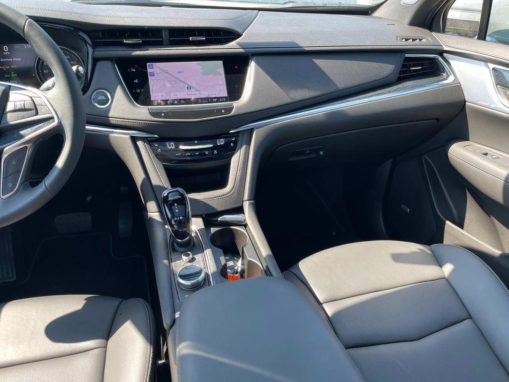 new 2025 Cadillac XT5 car, priced at $55,565