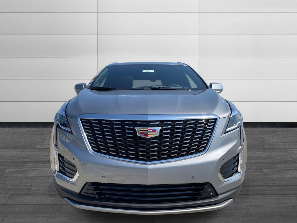 new 2025 Cadillac XT5 car, priced at $55,565
