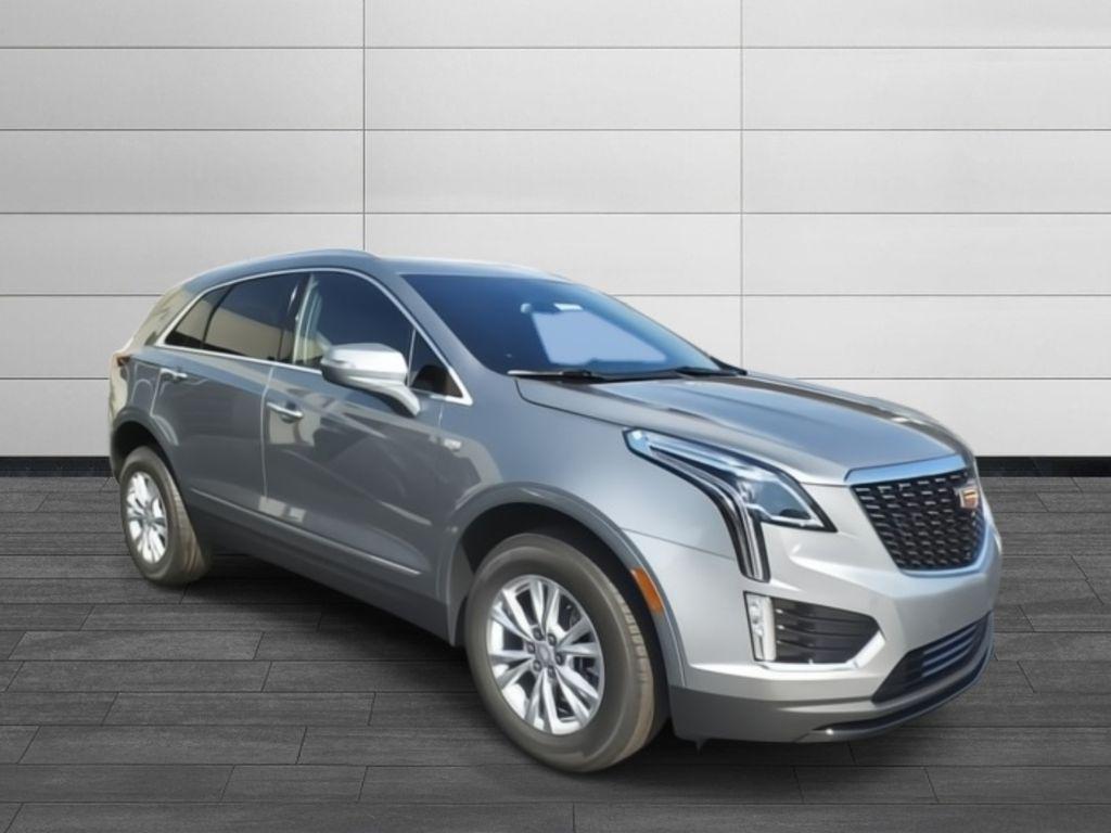 new 2025 Cadillac XT5 car, priced at $45,690