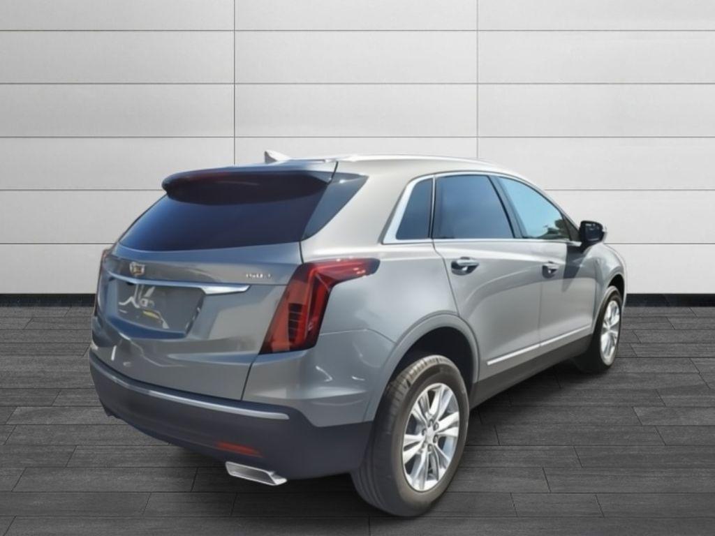 new 2025 Cadillac XT5 car, priced at $45,690