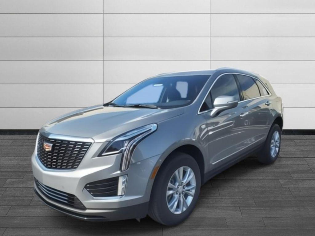 new 2025 Cadillac XT5 car, priced at $45,690