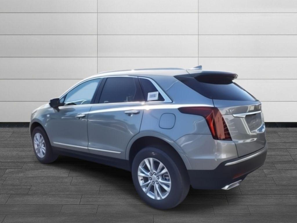new 2025 Cadillac XT5 car, priced at $45,690