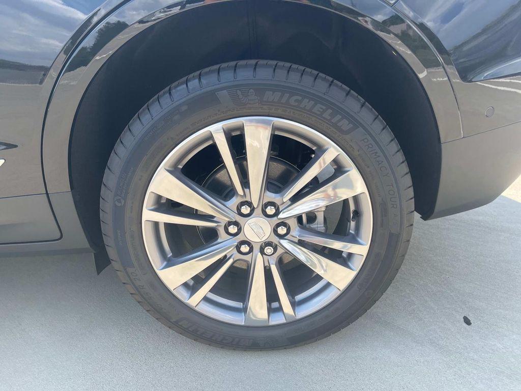 new 2025 Cadillac XT5 car, priced at $56,190