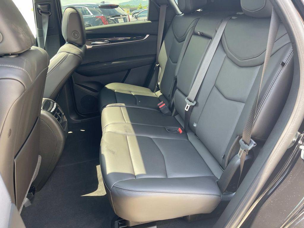 new 2025 Cadillac XT5 car, priced at $56,190