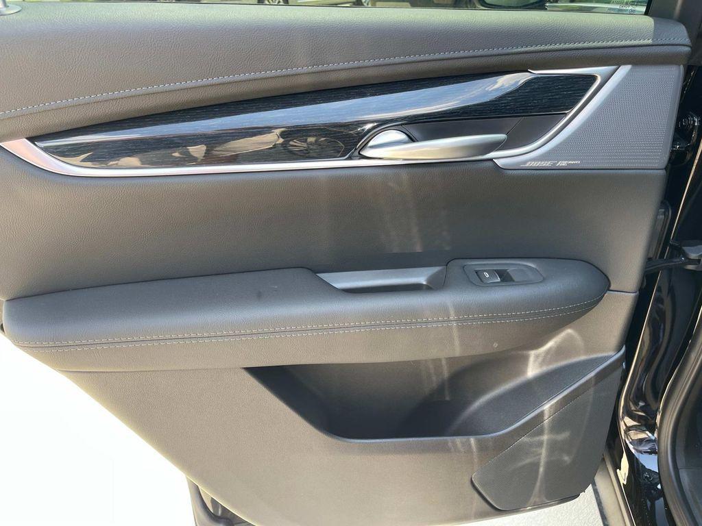 new 2025 Cadillac XT5 car, priced at $56,190