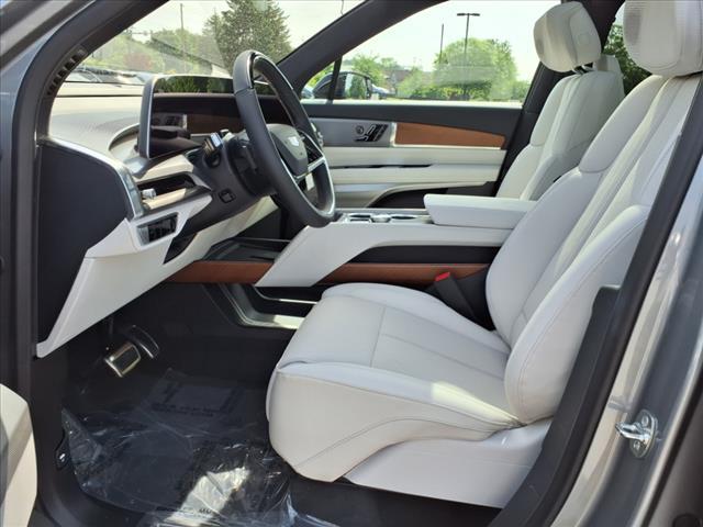 new 2026 Cadillac VISTIQ car, priced at $79,890