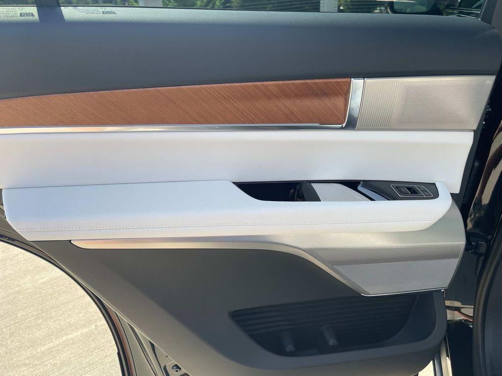 new 2026 Cadillac VISTIQ car, priced at $81,015