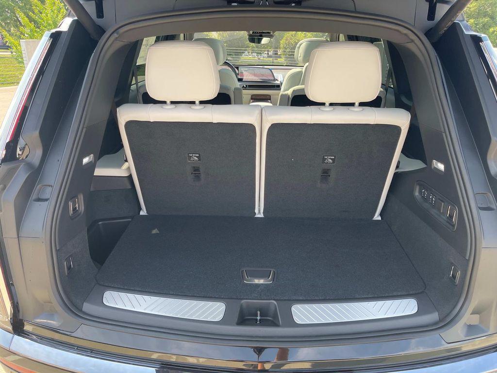 new 2026 Cadillac VISTIQ car, priced at $81,015