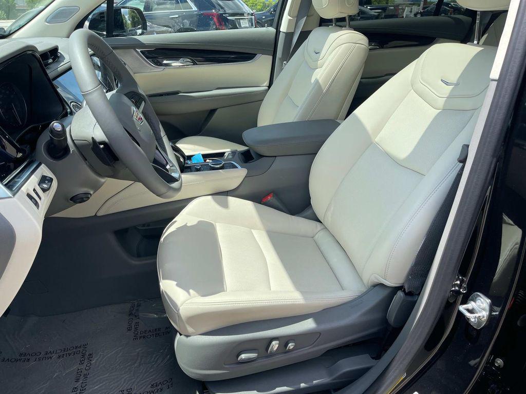new 2025 Cadillac XT6 car, priced at $63,965