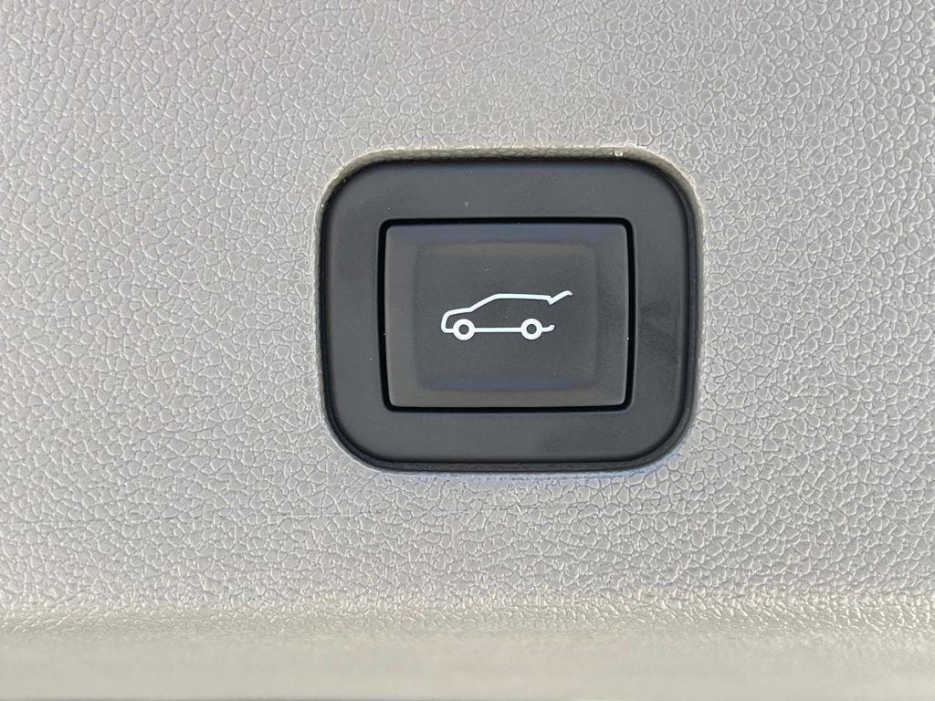 new 2025 Cadillac XT6 car, priced at $63,965