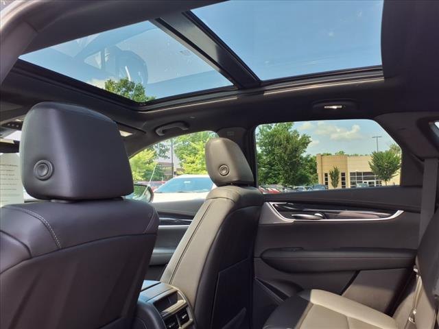 used 2023 Cadillac XT5 car, priced at $41,990