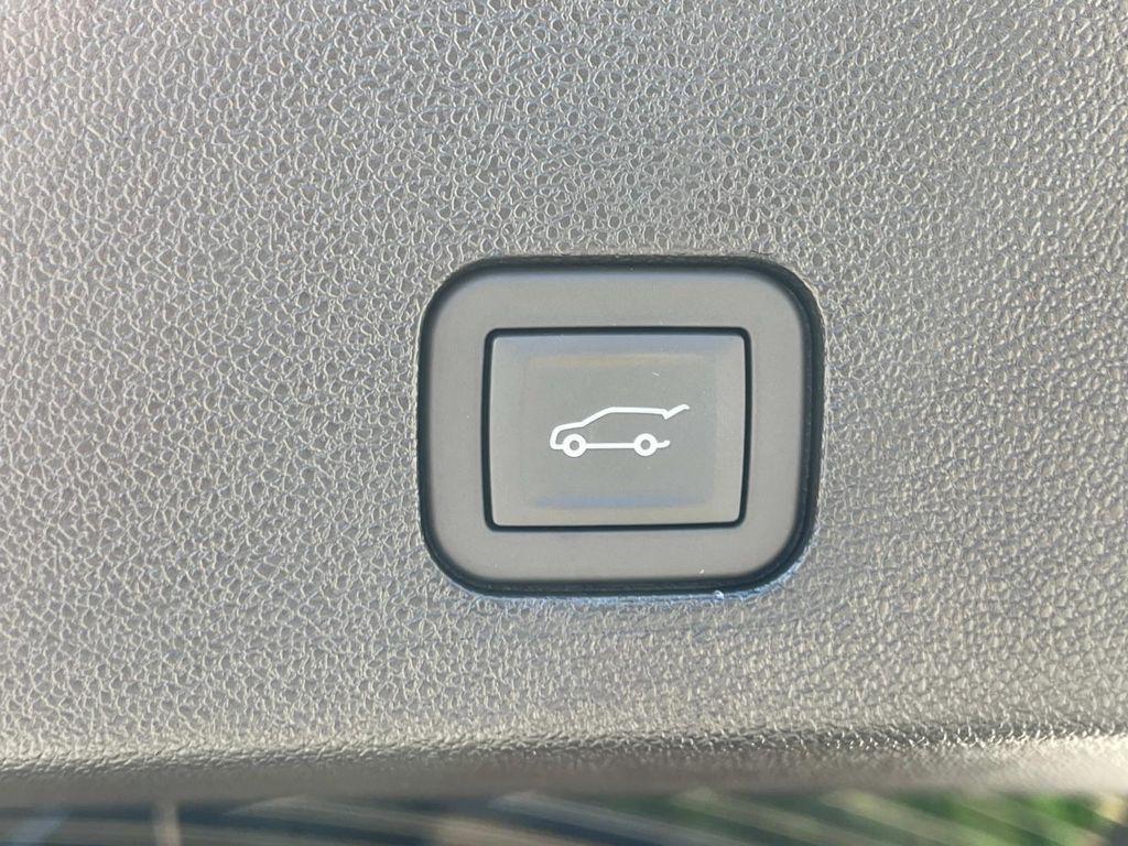 new 2025 Cadillac XT6 car, priced at $73,015