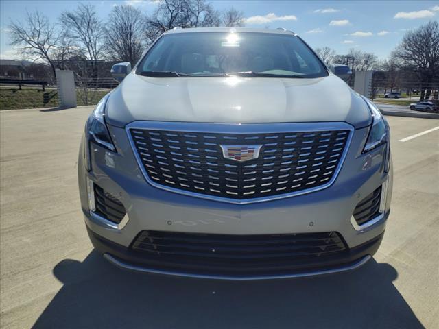 new 2025 Cadillac XT5 car, priced at $52,990