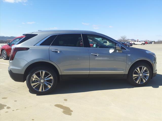 new 2025 Cadillac XT5 car, priced at $52,990