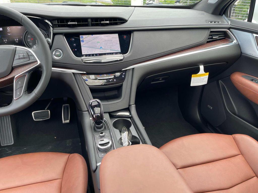 new 2025 Cadillac XT5 car, priced at $65,435
