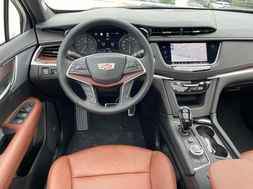 new 2025 Cadillac XT5 car, priced at $65,435