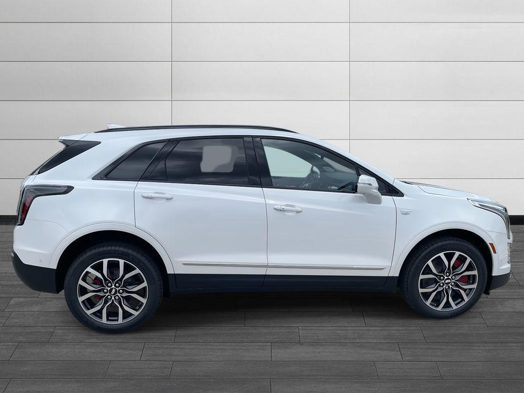 new 2025 Cadillac XT5 car, priced at $65,435