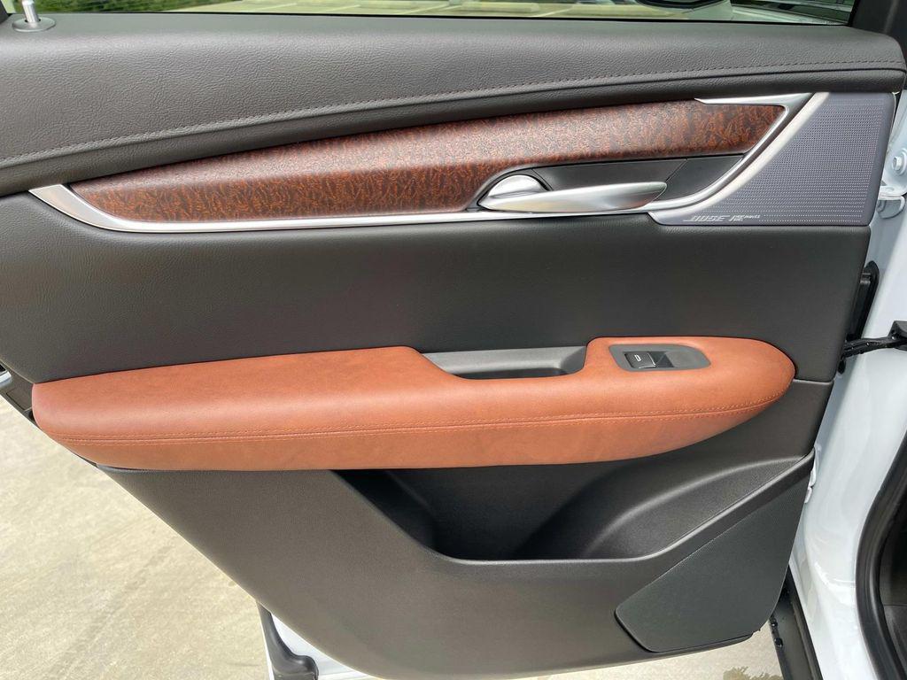 new 2025 Cadillac XT5 car, priced at $65,435