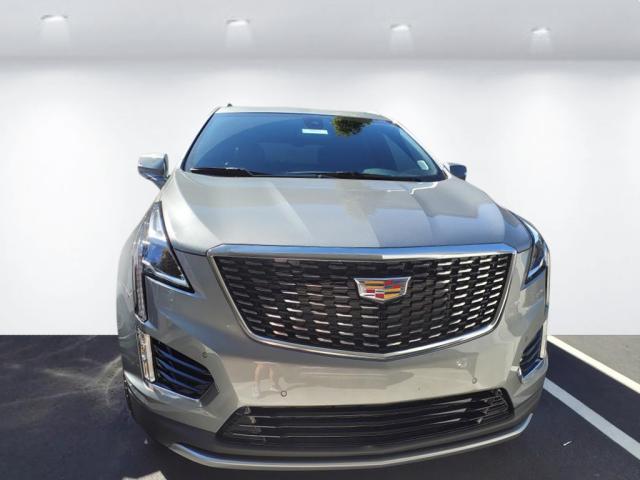 new 2025 Cadillac XT5 car, priced at $52,990