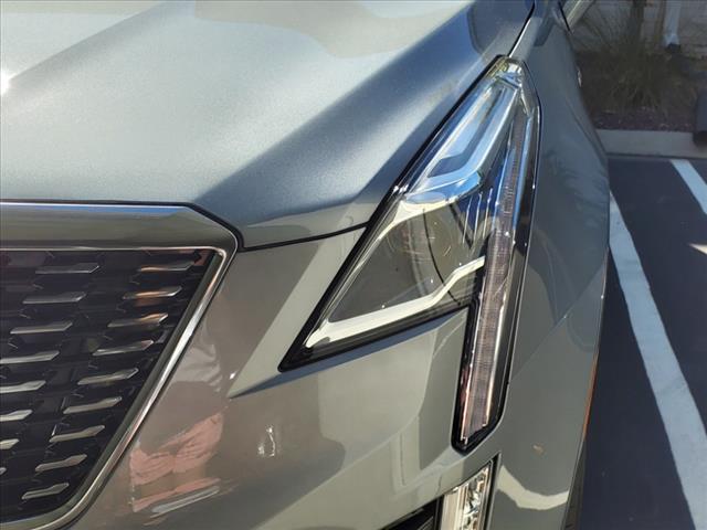 new 2025 Cadillac XT5 car, priced at $52,990