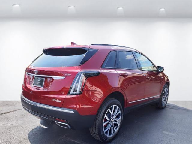 new 2025 Cadillac XT5 car, priced at $62,690