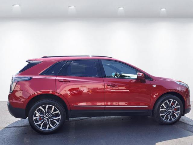 new 2025 Cadillac XT5 car, priced at $62,690