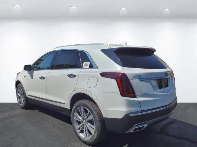 new 2025 Cadillac XT5 car, priced at $55,860