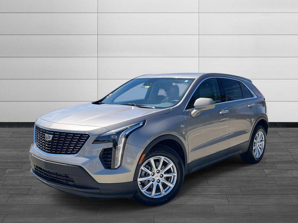 used 2023 Cadillac XT4 car, priced at $26,900