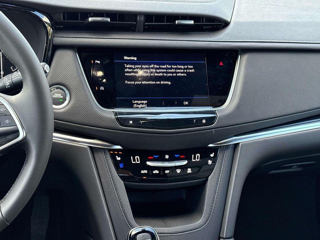 new 2025 Cadillac XT5 car, priced at $54,515