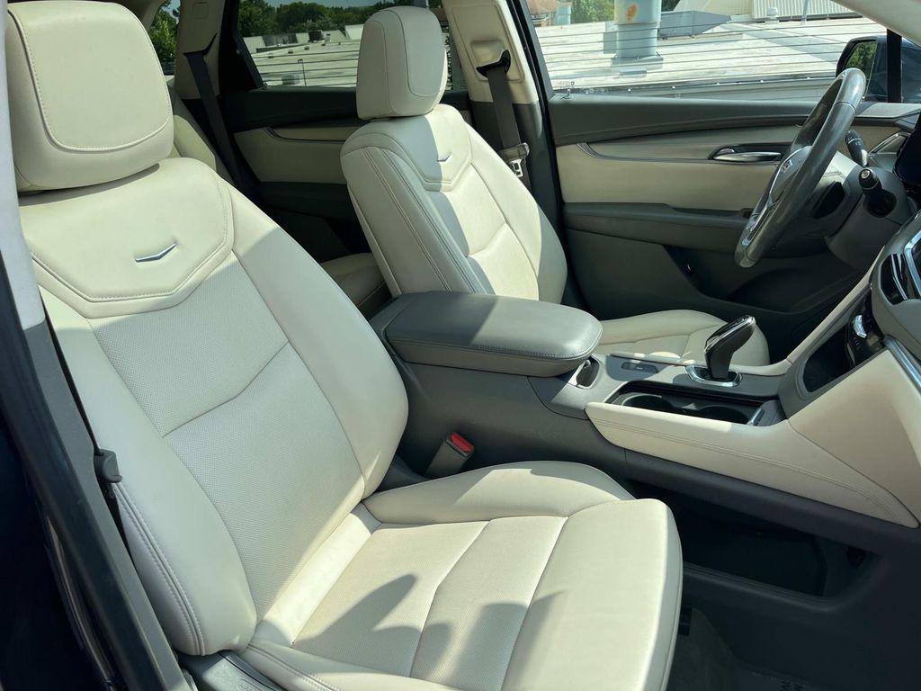 used 2018 Cadillac XT5 car, priced at $17,875