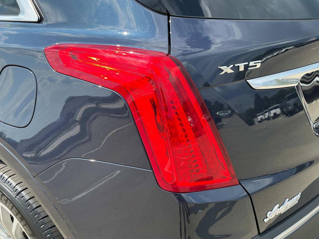 used 2018 Cadillac XT5 car, priced at $17,875