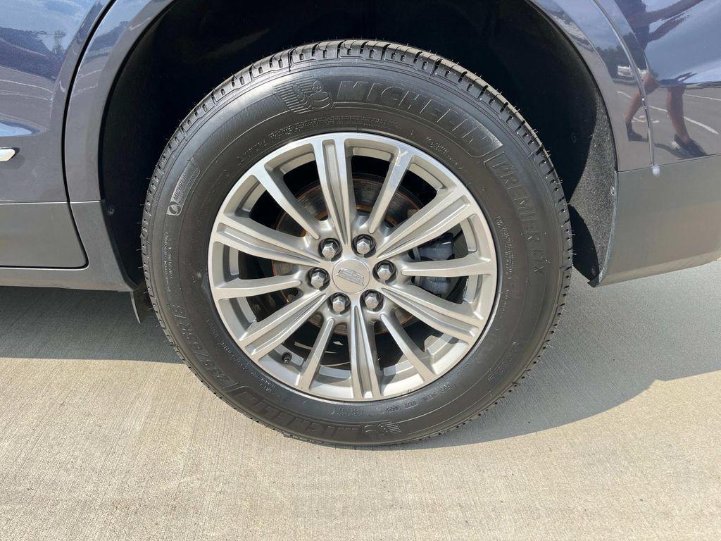 used 2018 Cadillac XT5 car, priced at $17,875
