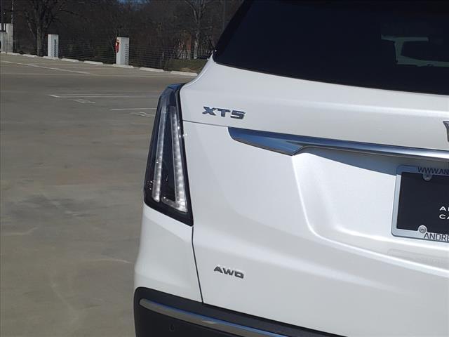 new 2025 Cadillac XT5 car, priced at $62,690