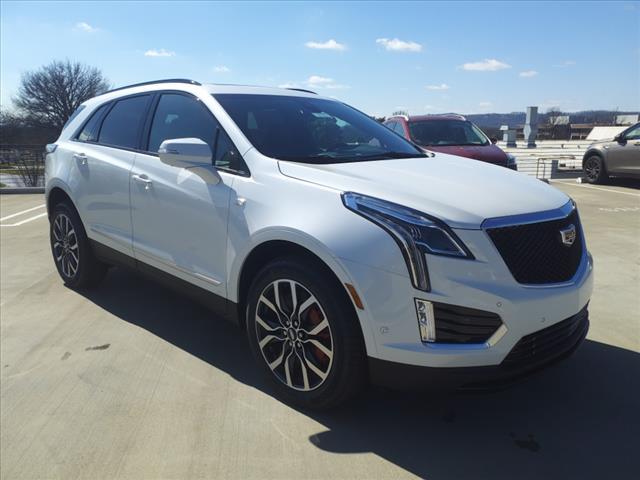 new 2025 Cadillac XT5 car, priced at $62,690