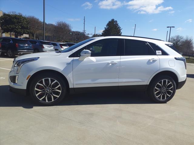 new 2025 Cadillac XT5 car, priced at $62,690