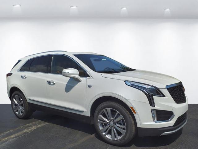 new 2025 Cadillac XT5 car, priced at $53,215