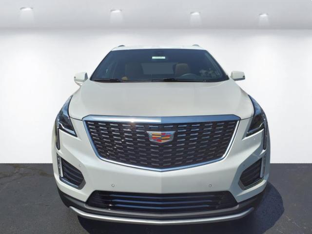 new 2025 Cadillac XT5 car, priced at $53,215