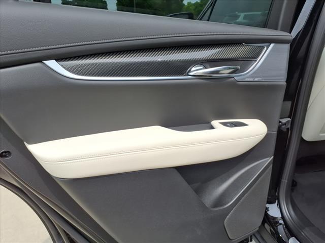 new 2025 Cadillac XT6 car, priced at $68,465