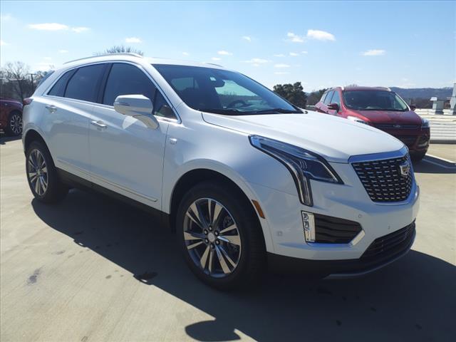 new 2025 Cadillac XT5 car, priced at $56,490