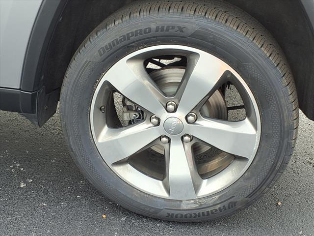 used 2015 Jeep Grand Cherokee car, priced at $12,996