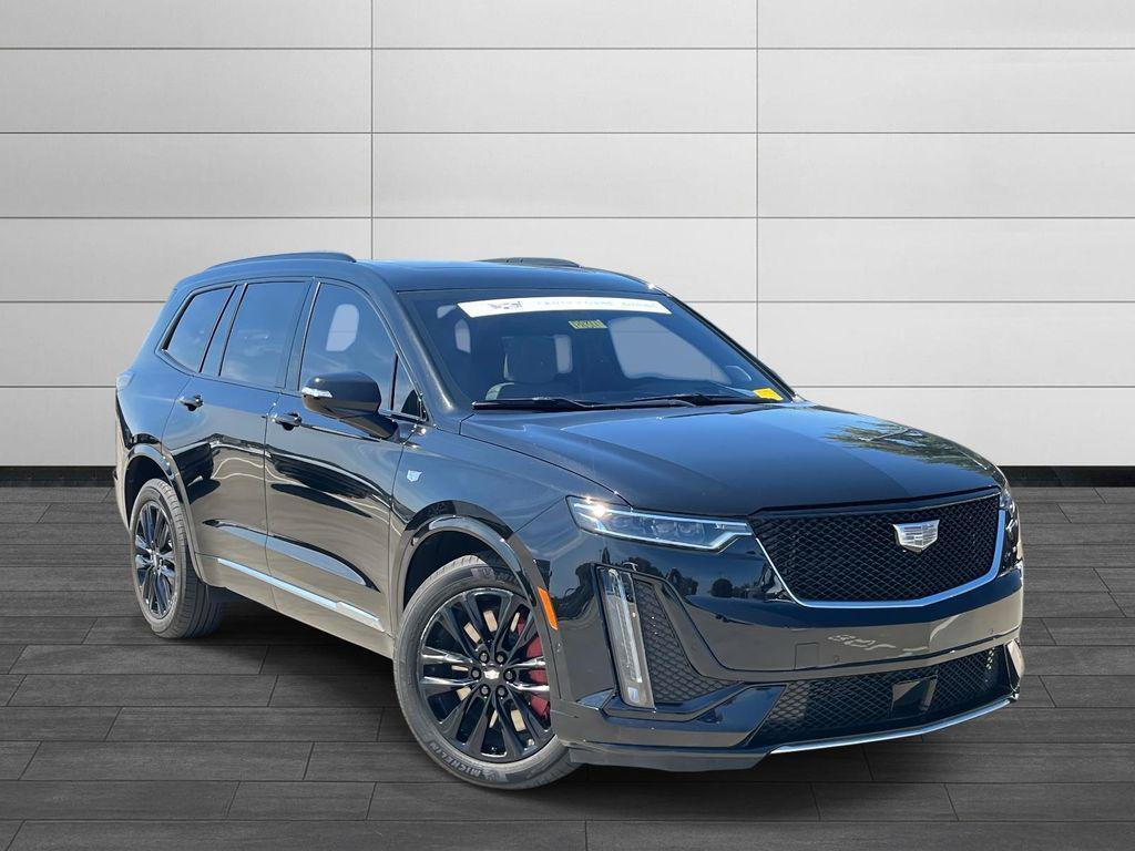 used 2022 Cadillac XT6 car, priced at $41,900