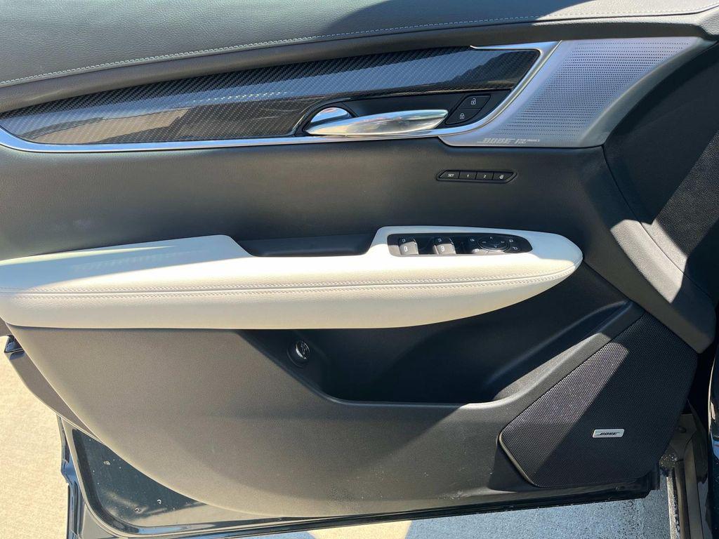 new 2025 Cadillac XT6 car, priced at $67,265