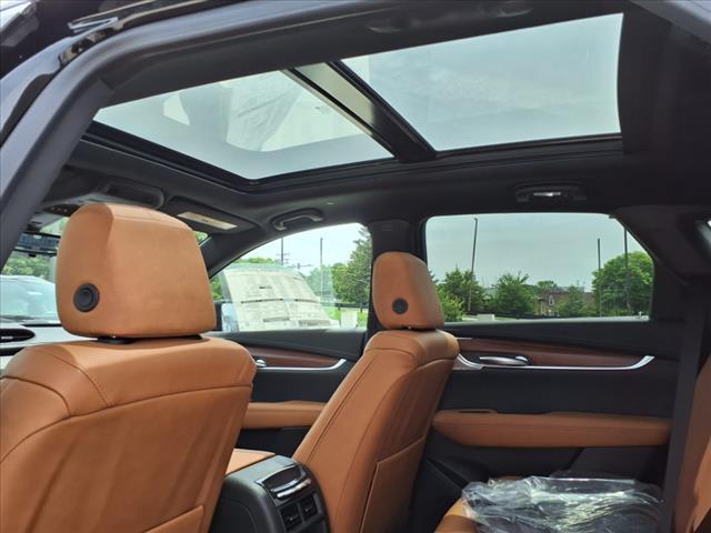 new 2025 Cadillac XT5 car, priced at $57,190