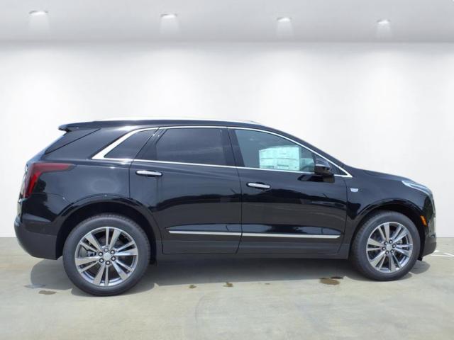 new 2025 Cadillac XT5 car, priced at $57,190